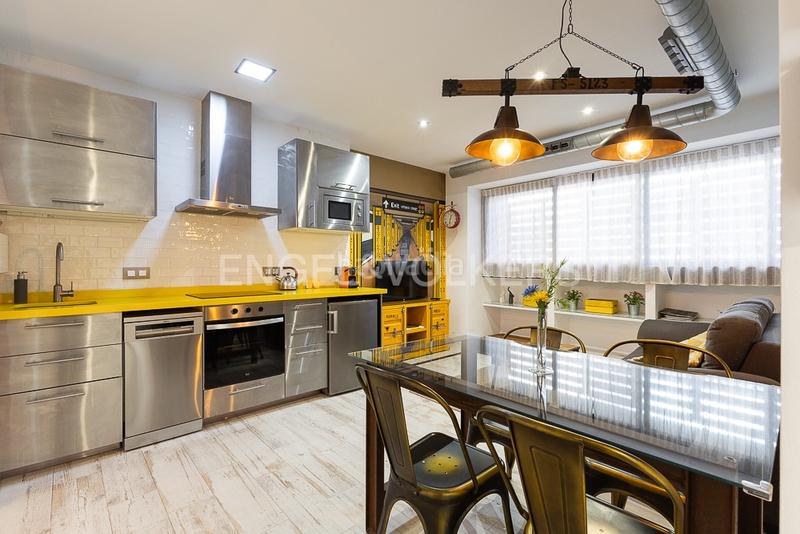 Foto 0cb04b29-40f0-411b-aa2b-4c12863523d6. Alquiler apartamento piso urbano y elegante en el centro en Valencia