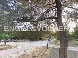 Terreny residencial a Santa Bárbara. Parcela en suelo rústico urbanizable cerca de liria