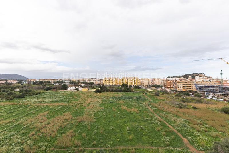 Foto b6e2dfe3-ebad-4272-bba1-c8a4ac74a46f. Ático  dúplex de lujo en el centro de denia! en Dénia