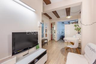 Apartament a El Carme. Apartamento reformado en finca histórica en el corazón del carme
