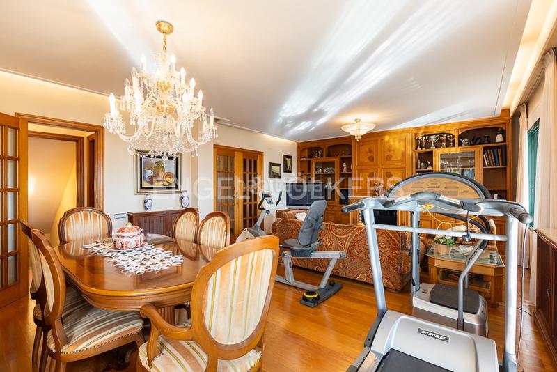 Foto b54ded4e-cc3e-4183-b9d4-8668823225c4. Lloguer casa amb calefacció aparcament piscina a Torrent