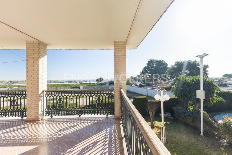 Foto ba3d4728-bb3e-42b5-bdf6-9b0d92335695. Lloguer casa amb calefacció aparcament piscina a Torrent