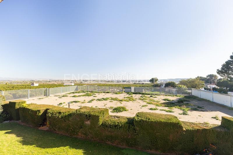 Foto e8d68326-f1fb-4f0f-8291-a43b9d8798b1. Lloguer casa amb calefacció aparcament piscina a Torrent