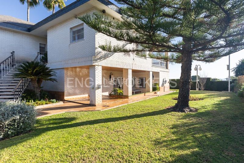 Foto 5a2db3ef-f480-46c6-8beb-0f404f1c8ed2. Location maison avec chauffage parking piscine dans Torrent