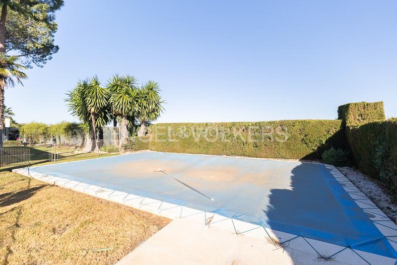 Foto 74c071c3-7e59-44dd-bb2f-4989cd959b35. Location maison avec chauffage parking piscine dans Torrent