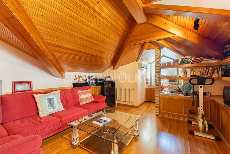 Foto 91dab419-03d8-4b52-b41e-6dd307523667. Location maison avec chauffage parking piscine dans Torrent