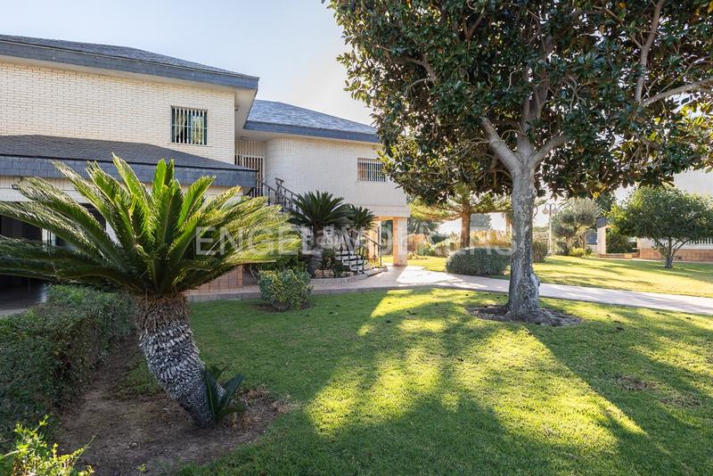 Foto a11aaf76-0987-4276-8850-241b2b4ea04b. Location maison avec chauffage parking piscine dans Torrent