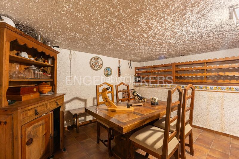 Foto a6bc7a7f-390a-4747-813f-26783168d1a8. Location maison avec chauffage parking piscine dans Torrent