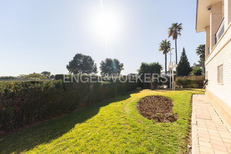 Foto a7651880-83f4-44d9-bdc0-56cce7d4e407. Location maison avec chauffage parking piscine dans Torrent