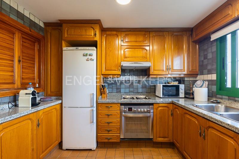 Foto b2c69a9d-a82b-4513-a150-b39bc6329534. Location maison avec chauffage parking piscine dans Torrent