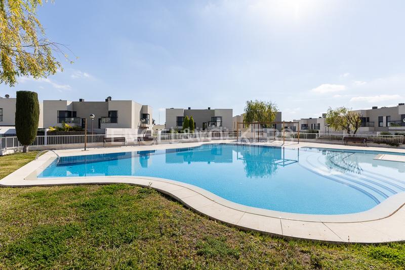 Foto 42eebecd-d0df-4ed1-b84b-ab99ed7a2786. Haus mit heizung parking pool in Sotolivar-Mas del Rosari Paterna