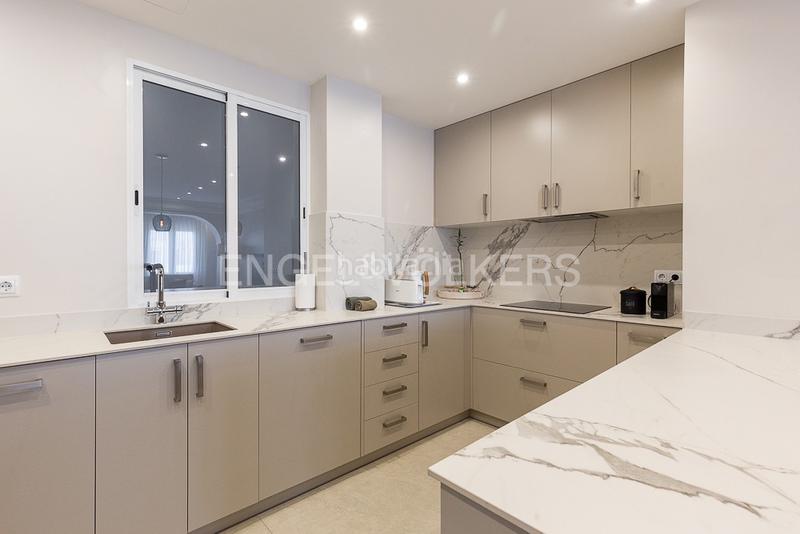 Foto 0bde7987-5249-428b-a4be-d26917bf3901. Alquiler apartamento elegante apartamento de lujo para corta estancia en Valencia