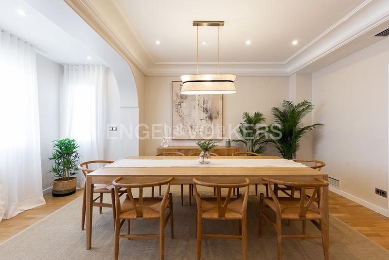 Foto 4721ebba-3b4c-4344-9d75-1cdbe4ece300. Alquiler apartamento elegante apartamento de lujo para corta estancia en Valencia