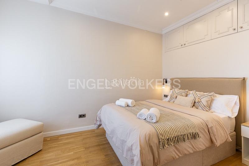 Foto 50d1d940-38e5-469a-bf82-b2fed0a7281e. Alquiler apartamento elegante apartamento de lujo para corta estancia en Valencia