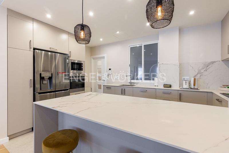 Foto 6489fdcb-ff12-4023-b155-cd0452c8e109. Alquiler apartamento elegante apartamento de lujo para corta estancia en Valencia