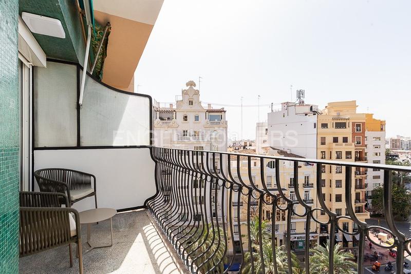 Foto cd6c201b-9278-447b-a032-2ab847eca273. Alquiler apartamento elegante apartamento de lujo para corta estancia en Valencia