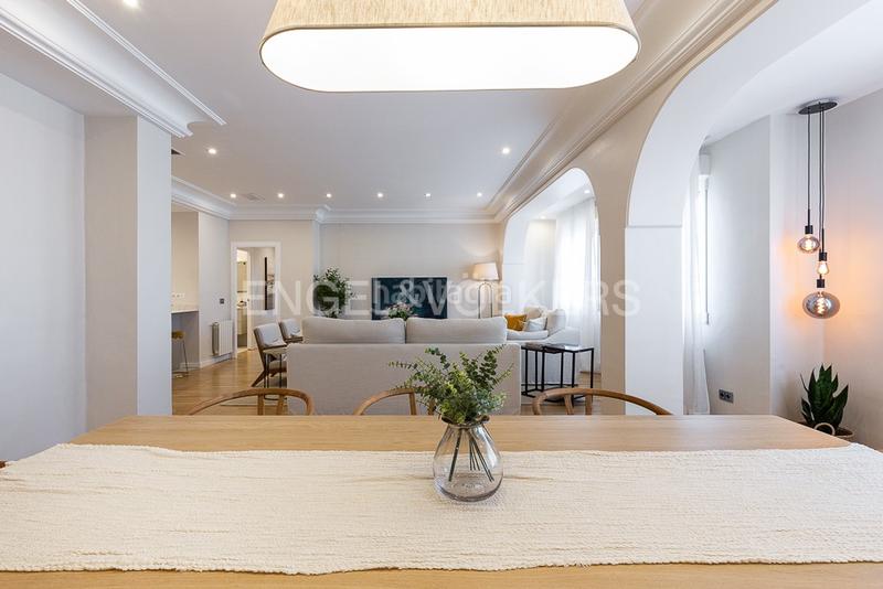 Foto d58300c4-8475-4006-92ad-697787bf354f. Alquiler apartamento elegante apartamento de lujo para corta estancia en Valencia