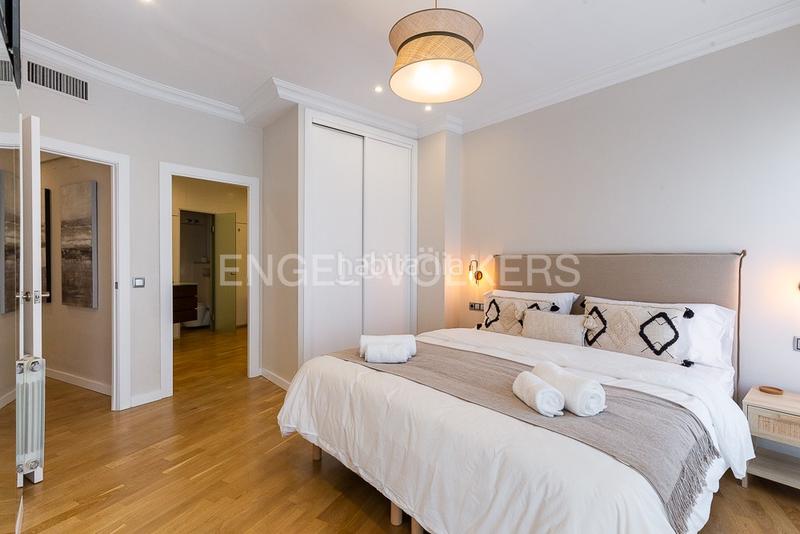 Foto eba9e876-920e-4630-b7c4-f49bdb8dee82. Alquiler apartamento elegante apartamento de lujo para corta estancia en Valencia
