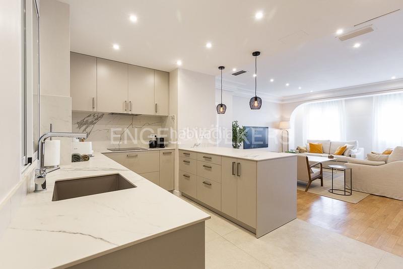 Foto b3f90de8-e142-42cb-bb94-f5ec74ff0041. Lloguer apartament amb calefacció a Gran Via Valencia