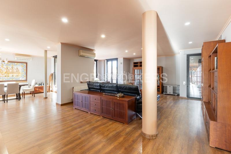 Foto 6a03f9b8-9e30-4d72-9047-a0eb1818a0df. Casa amb calefacció aparcament piscina a Torre en Conill-Cumbres de San Antonio Bétera