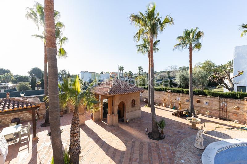 Foto 90bbcb12-f1c6-4f95-8582-5329db0b7373. Casa amb calefacció aparcament piscina a Torre en Conill-Cumbres de San Antonio Bétera