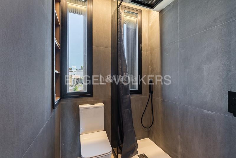 Foto 2c71e821-6d1d-4200-9e68-ccca558e9cf6. Location maison avec chauffage parking piscine dans Godella