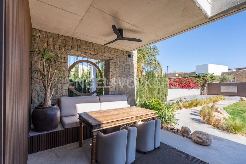 Foto 5e7cb130-149b-4e9d-96b0-9a4af73b2513. Location maison avec chauffage parking piscine dans Godella