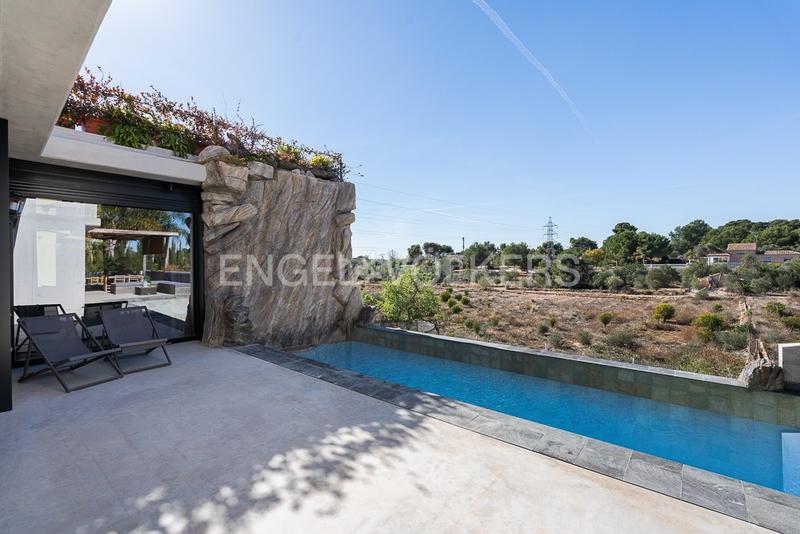 Foto b114048a-7af8-462b-863d-754937153fe9. Location maison avec chauffage parking piscine dans Godella