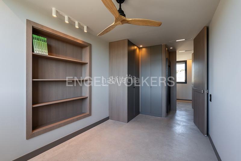 Foto f554ab5b-367c-49c6-a097-7800eb9822d9. Location maison avec chauffage parking piscine dans Godella