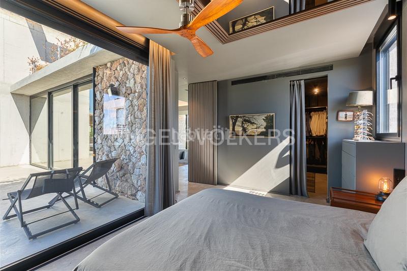 Foto 04db4b09-7908-4b88-b556-9aa49dc3ce8e. Miete haus mit heizung parking pool in Nueva Santa Barbara - Cruz de Gracia Godella