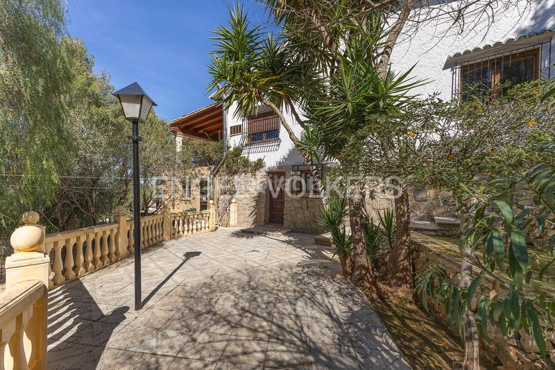 Foto 0bd7b109-eae7-4ce9-a266-7d6aa1a55c62. Maison avec chauffage parking piscine dans Las Rotas / Les Rotes Dénia