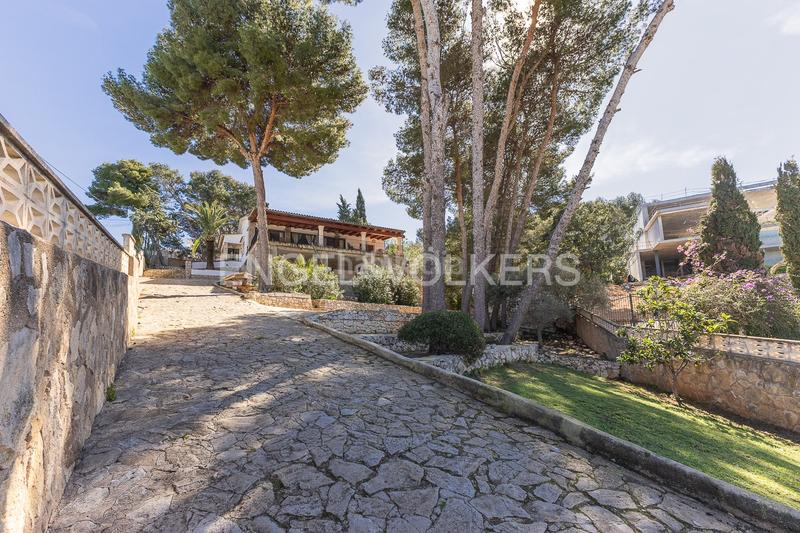 Foto 9dbf31b3-907c-4fce-bffd-98872bba9c63. Maison avec chauffage parking piscine dans Las Rotas / Les Rotes Dénia