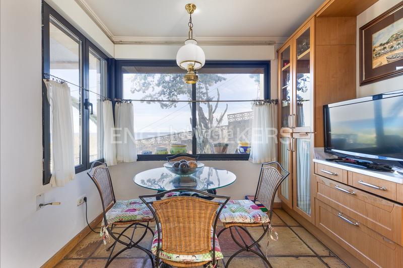 Foto c658dfb2-54b3-422f-a81b-5cfa4dbafb0d. Maison avec chauffage parking piscine dans Las Rotas / Les Rotes Dénia