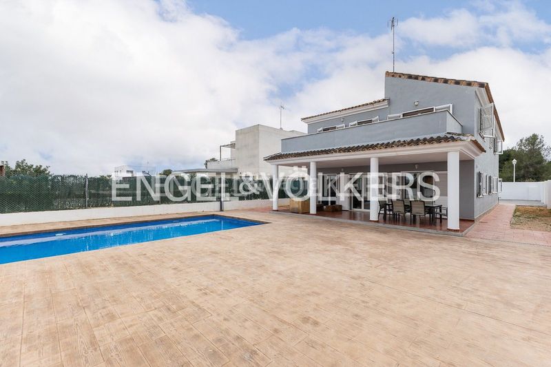 Foto 462fa24a-3146-4302-8b40-3cc717794124. Casa amb calefacció aparcament piscina a La Conarda-Montesano Bétera