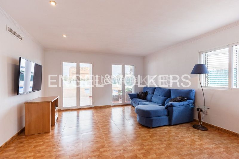 Foto a7b94651-6972-486b-84cc-adf10f53b44a. Casa amb calefacció aparcament piscina a La Conarda-Montesano Bétera