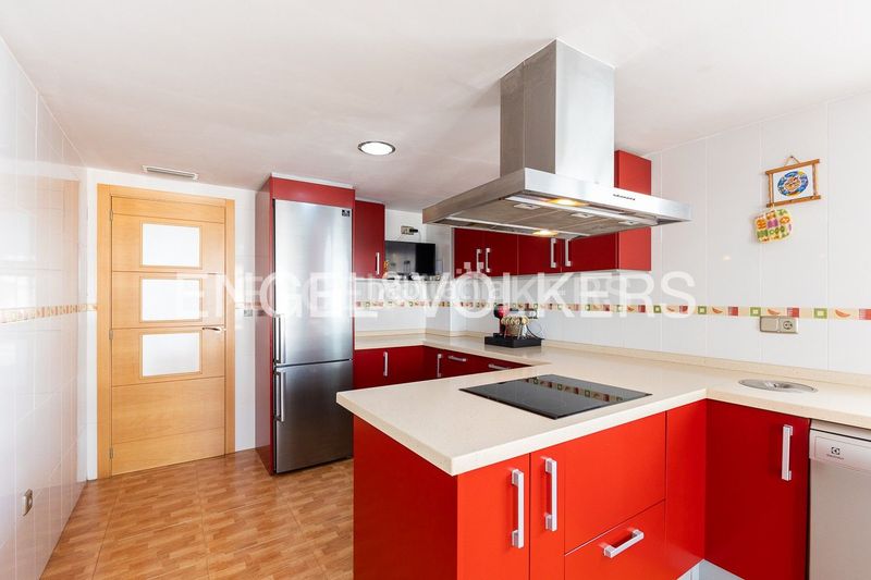 Foto c991ec94-c7c5-4abb-a76d-8e78f4ce8160. Casa amb calefacció aparcament piscina a La Conarda-Montesano Bétera
