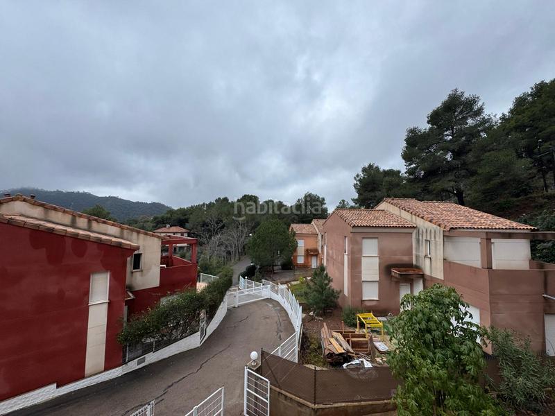 Foto 07b7aeb7-5ae5-497d-962e-c171e6c680ba. Rent house with heating in Serra