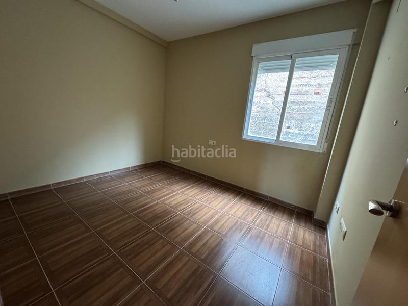 Foto 85772d54-f0df-4a48-ba77-d4d65fb52726. Lloguer casa adossada amb calefacció piscina a Serra