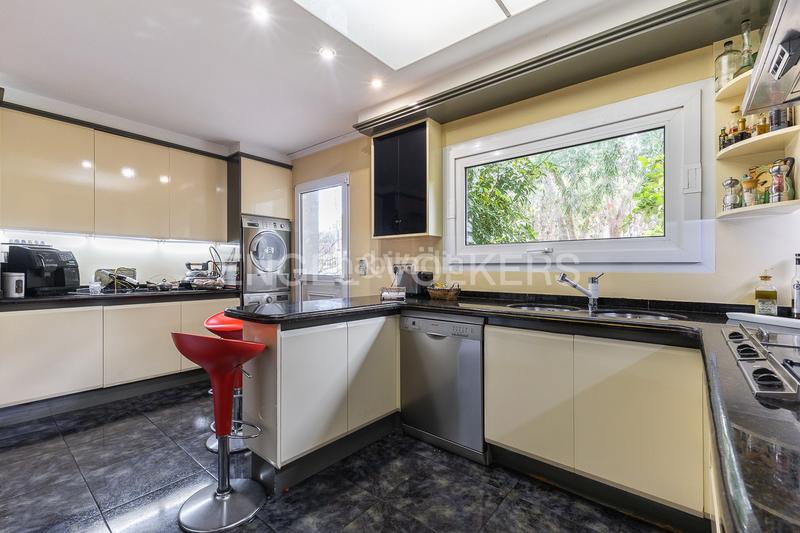 Foto 50028ffa-f078-445b-b879-2057ebe3c97b. Casa espléndida casa de lujo en denia con jardín, piscina y vistas panorámicas en Dénia