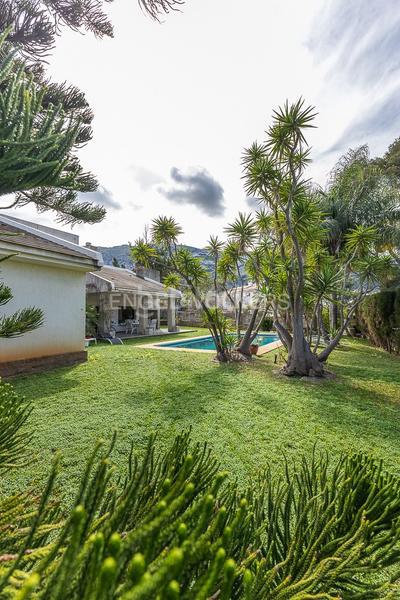 Foto aad27299-14d3-4066-ad73-ec49f66d2740. Casa espléndida casa de lujo en denia con jardín, piscina y vistas panorámicas en Dénia