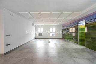 Appartement in Casco Histórico. Oportunidad única en av. rey don jaime  piso con reforma parcial