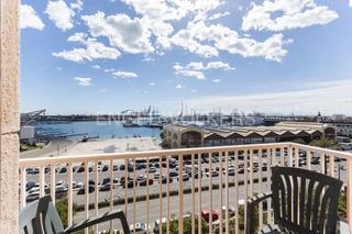 Appartement à El Grau. Exclusivo piso frente al puerto con 2 balcones y vistas al mar