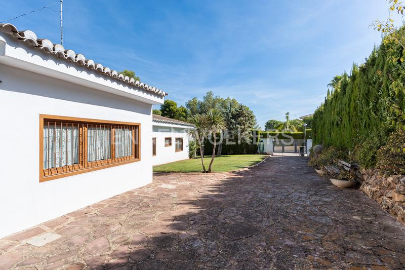 Foto 5879ec5e-cd69-4a85-9bde-d53e72fb20b9. Casa con riscaldamento parcheggio piscina in Picassent