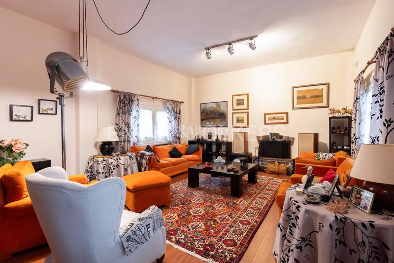 Foto 5ba3f1e4-7e87-4b8b-8c58-f2a326f191c6. Casa con riscaldamento parcheggio piscina in Picassent