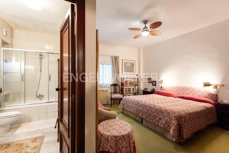 Foto b038b3ef-65e3-4f11-9c77-9b4b941f6389. Casa con riscaldamento parcheggio piscina in Picassent