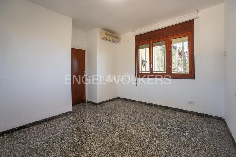 Foto 488284b8-4948-4720-8c15-29fb3345bd9c. House with heating parking pool in Madrigal Villarreal / Vila - real
