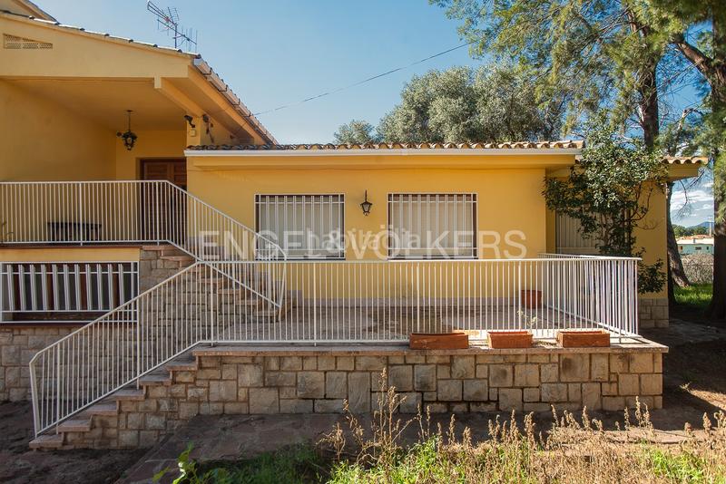 Foto 53f59148-d9ea-4e60-b902-2b3eee38b4d3. House with heating parking pool in Madrigal Villarreal / Vila - real