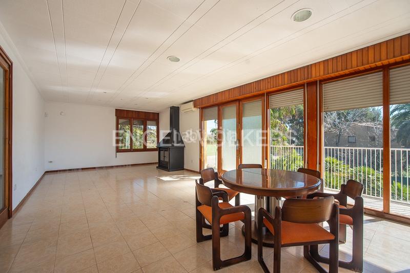 Foto a86a6a98-6324-4a8e-9db5-9fd96e61f68e. House with heating parking pool in Madrigal Villarreal / Vila - real