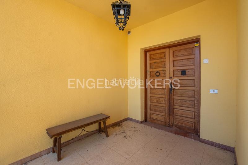 Foto be582b79-f57e-4c79-b238-f57ec5edca21. House with heating parking pool in Madrigal Villarreal / Vila - real