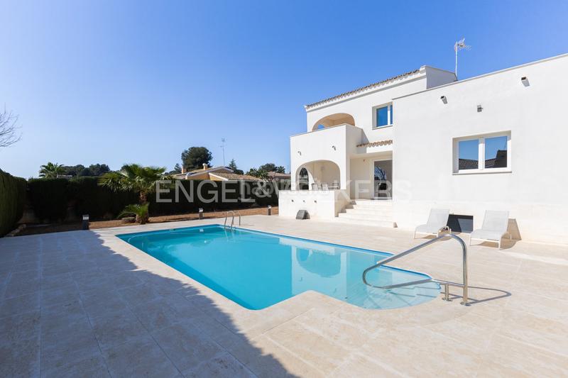 Foto 22b694d6-3ce8-41dc-9945-a45f4ada1408. Casa con riscaldamento parcheggio piscina in Picassent